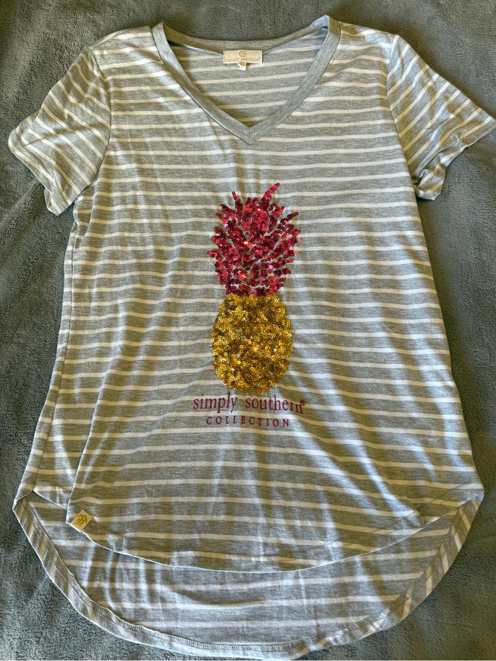Simply Southern Women’s XL Gray Striped Tee with Sequin Pineapple